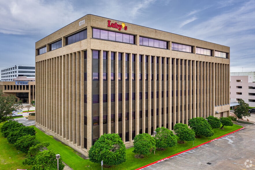 13111 Northwest Fwy, Houston, TX à louer - Photo de l’immeuble – Image 2 sur 4