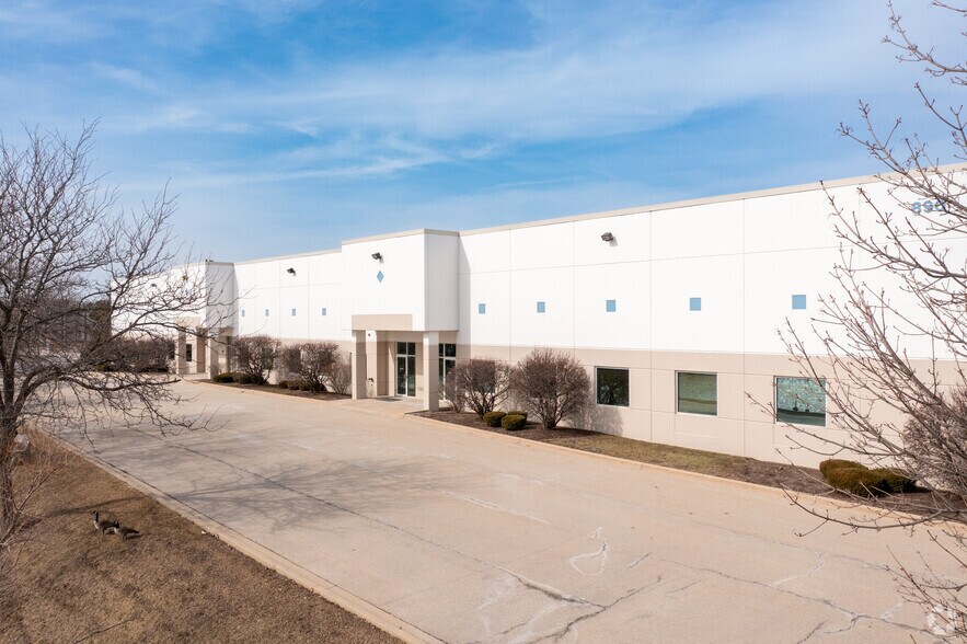 510 Territorial Dr, Bolingbrook, IL à louer - Photo de l’immeuble – Image 2 sur 6