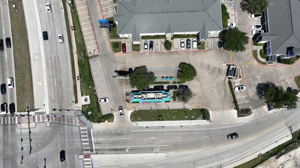 9180 Skillman St, Dallas, TX à vendre - Photo de l’immeuble – Image 2 sur 6