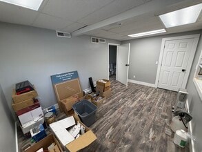 196 Woodland St, Bristol, CT à louer Photo intérieure– Image 1 sur 2