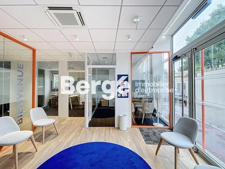 Local commercial dans Antibes à vendre - Photo de l’immeuble – Image 2 sur 9