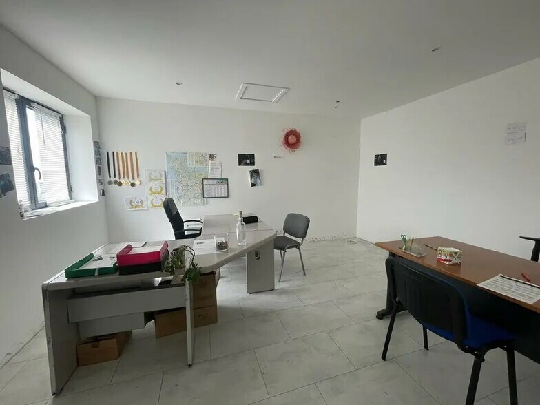 1 Rue De La Métallurgie, Colombelles à louer - Photo de l’immeuble – Image 1 sur 7
