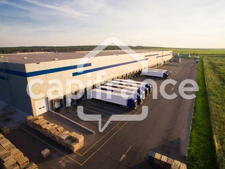 Industriel/Logistique dans Saint-Quentin-Fallavier à louer - Photo de l’immeuble – Image 3 sur 3