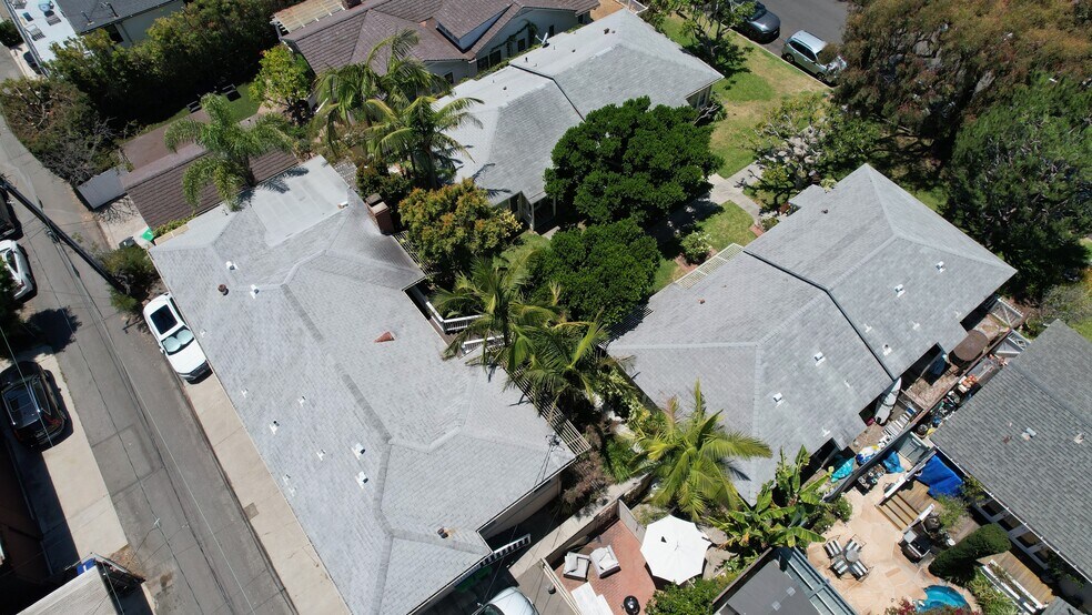 379 Aster St, Laguna Beach, CA à vendre - Photo de l’immeuble – Image 3 sur 39