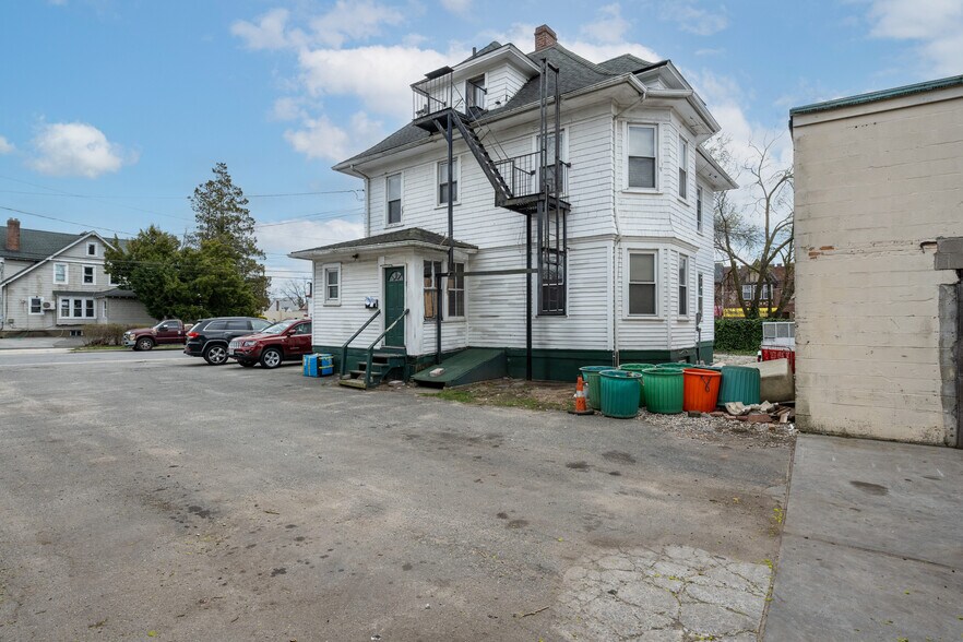 349 Hempstead Ave, West Hempstead, NY à vendre - Photo de l’immeuble – Image 2 sur 12