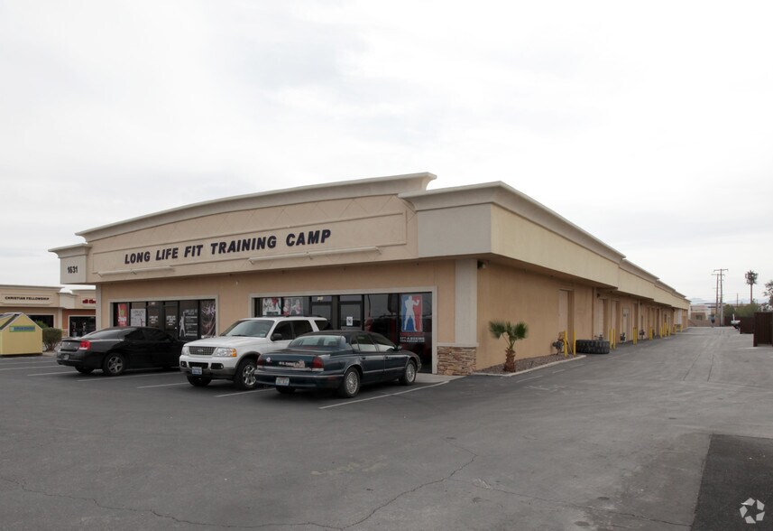 1631 E Sunset Rd, Las Vegas, NV à louer - Photo de l’immeuble – Image 3 sur 4