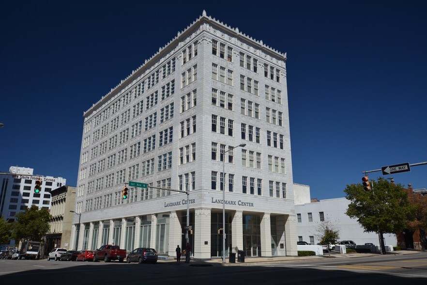 2100 1st Ave N, Birmingham, AL à louer - Photo de l’immeuble – Image 1 sur 1