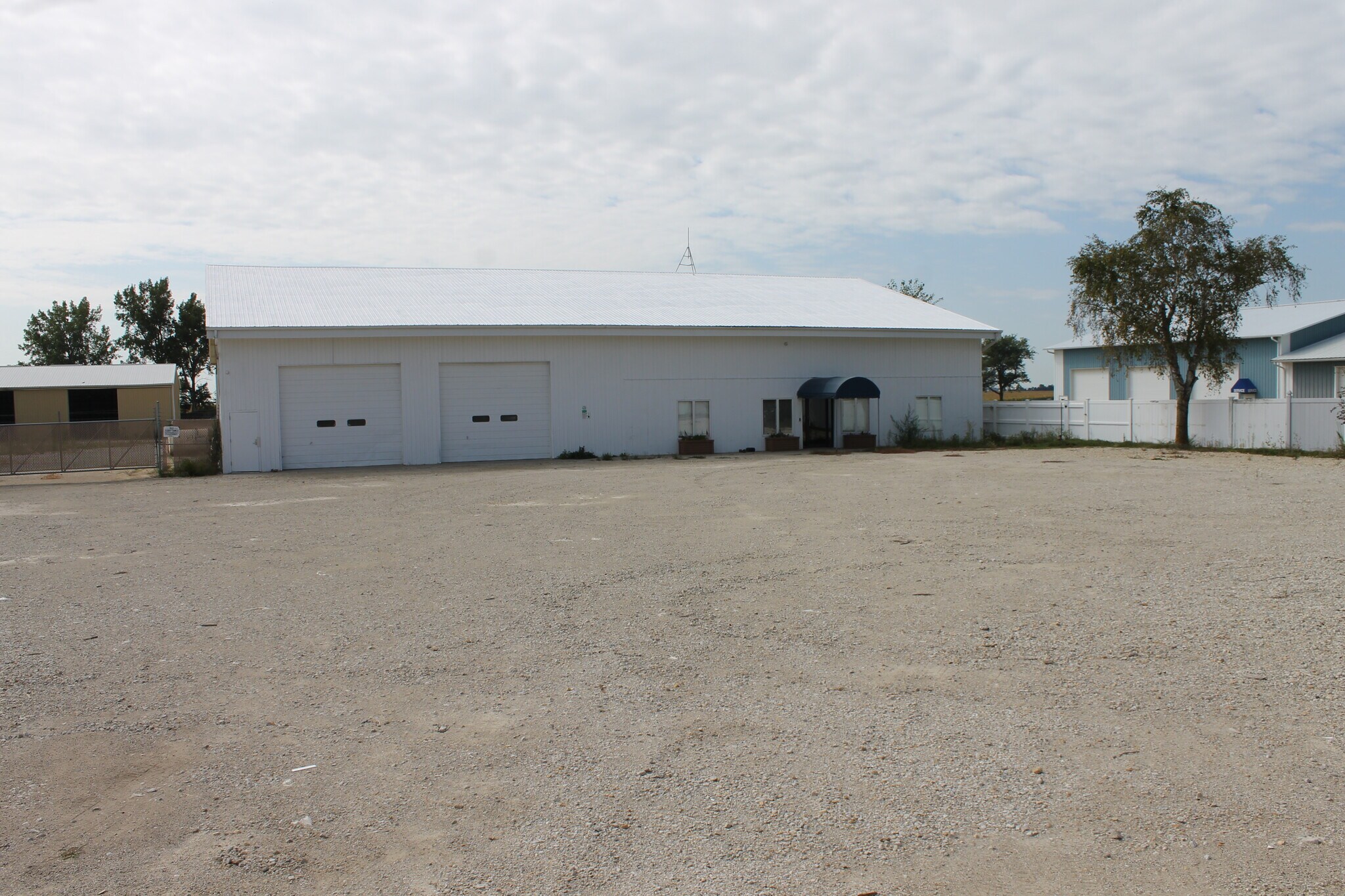 320 W Lincoln Hwy, Cortland, IL à vendre Photo principale– Image 1 sur 28