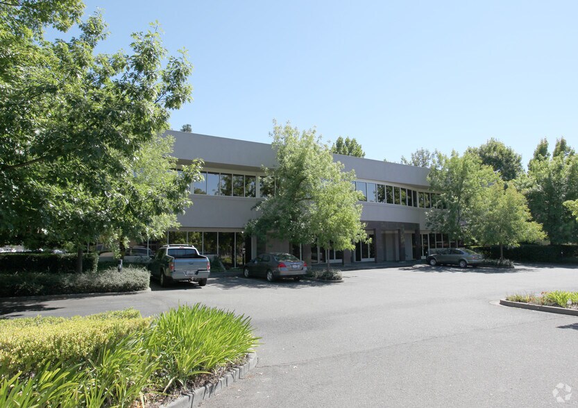 1201 Vine St, Healdsburg, CA à louer - Photo principale – Image 1 sur 11