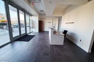 500 Ave At Port Imperial Blvd, Weehawken, NJ à louer Photo intérieure– Image 2 sur 3