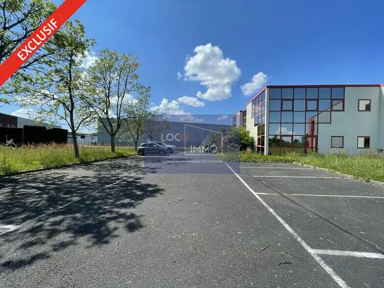 Local d'activités dans Beychac-et-Caillau à vendre - Photo de l’immeuble – Image 3 sur 15