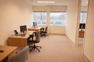 220 Davidson Ave, Somerset, NJ à louer Photo intérieure– Image 1 sur 3