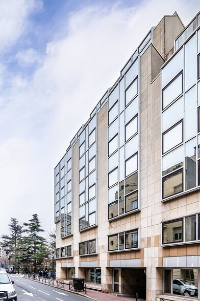 Bureau dans Levallois-Perret à louer - Photo de l’immeuble – Image 3 sur 4