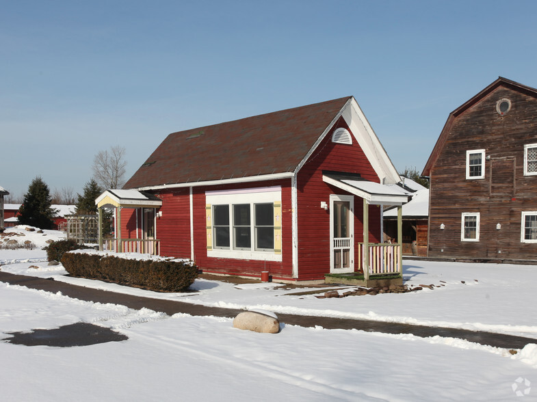 6355 Knickerbocker Rd, Ontario, NY à louer - Photo principale – Image 1 sur 2