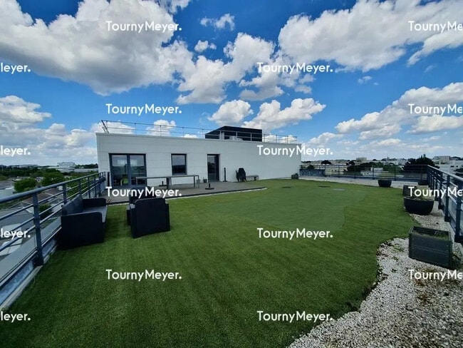 Plus de détails pour Bureau à vendre