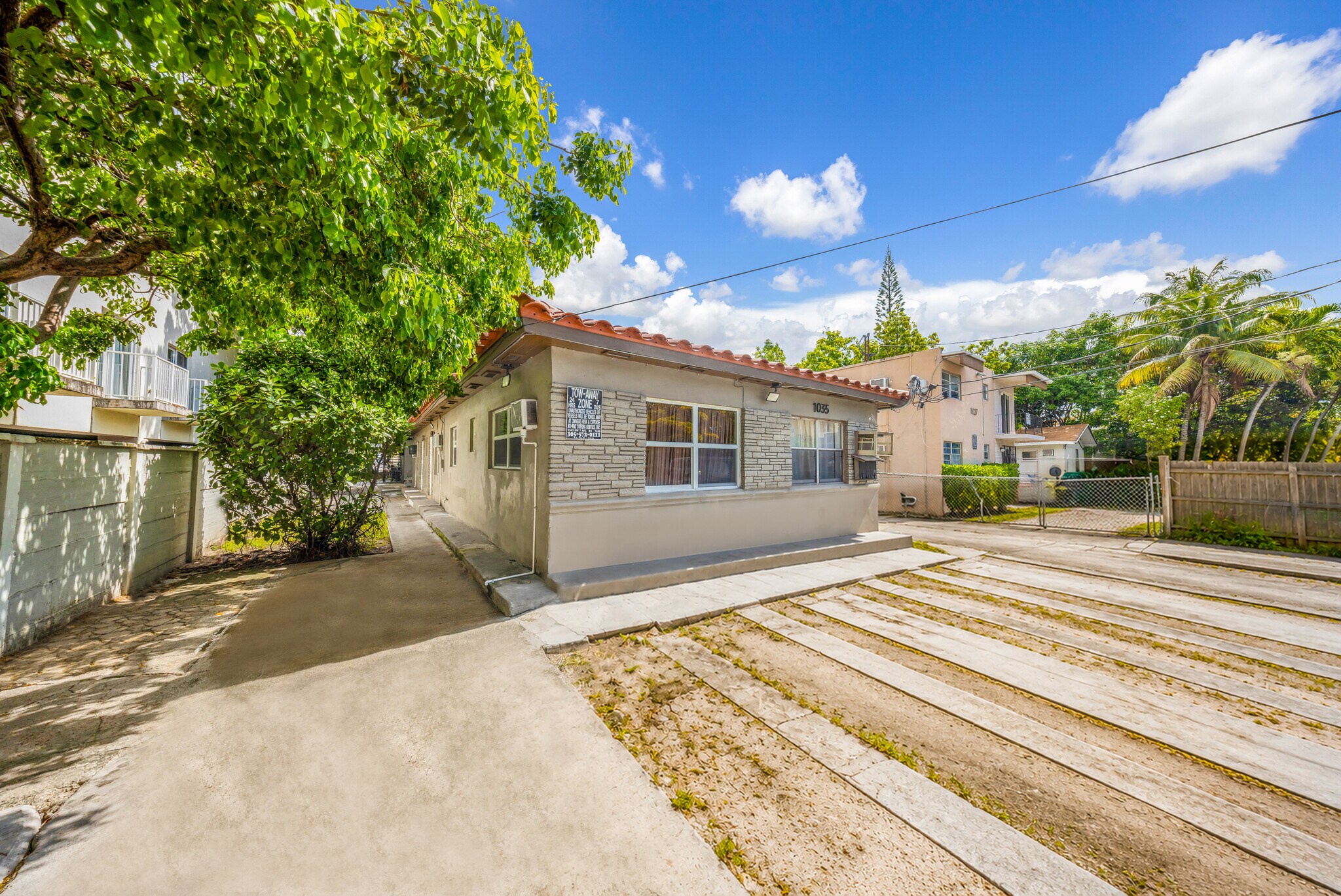 1035 NW 4th St, Miami, FL à vendre Photo de l’immeuble– Image 1 sur 56