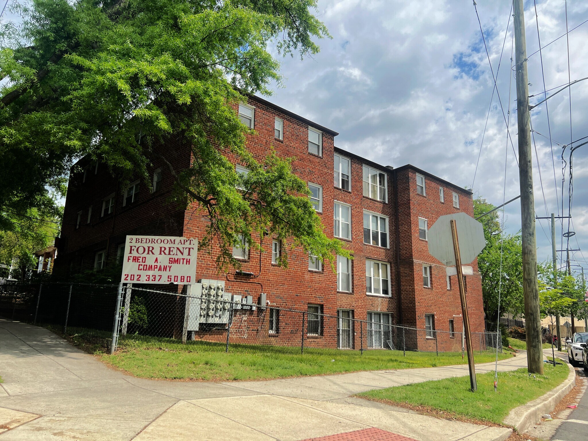 801 49th St NE, Washington, DC à vendre Photo principale– Image 1 sur 14