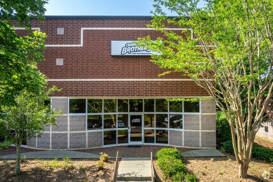 1150 Crews Rd, Matthews, NC à louer - Photo de l’immeuble – Image 2 sur 7