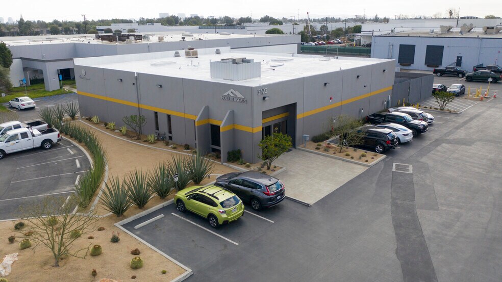 3122 W Adams St, Santa Ana, CA à louer - Photo de l’immeuble – Image 2 sur 5