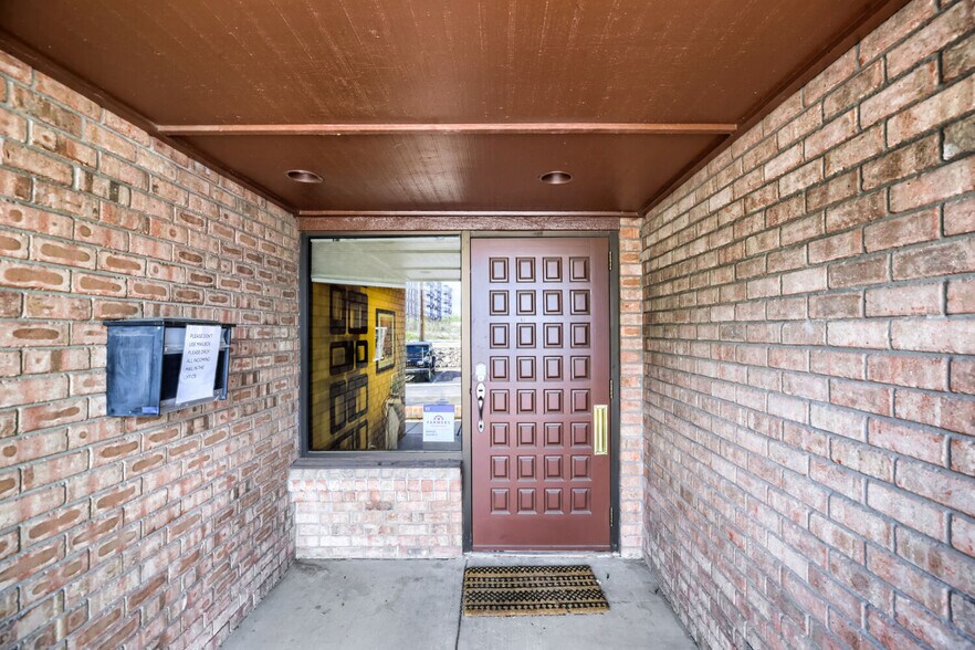 11184 Huron St, Northglenn, CO à vendre - Photo de l’immeuble – Image 2 sur 31