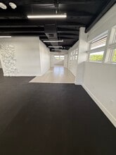 1125 NE 125th St, North Miami, FL à louer Photo intérieure– Image 1 sur 5