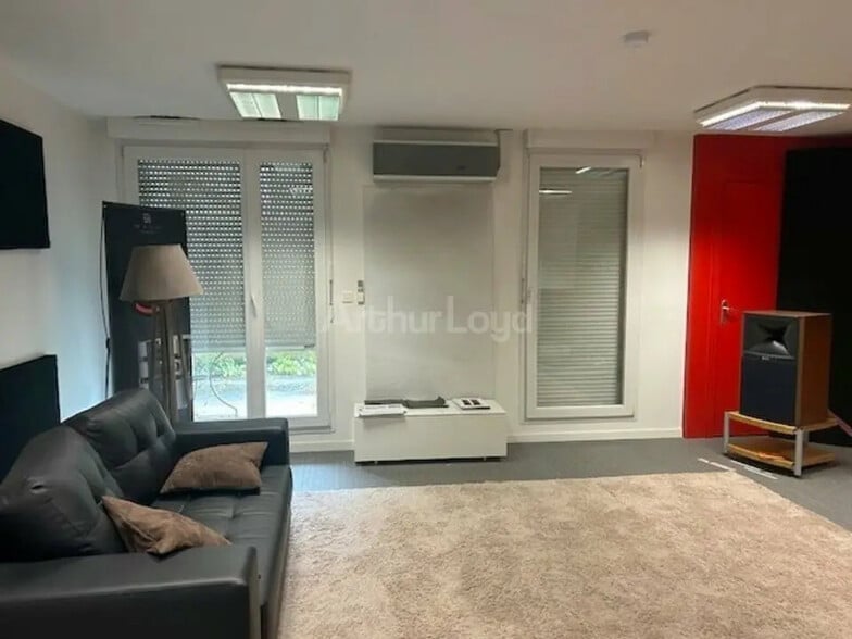 Local commercial dans Nancy à louer - Photo de l’immeuble – Image 3 sur 8