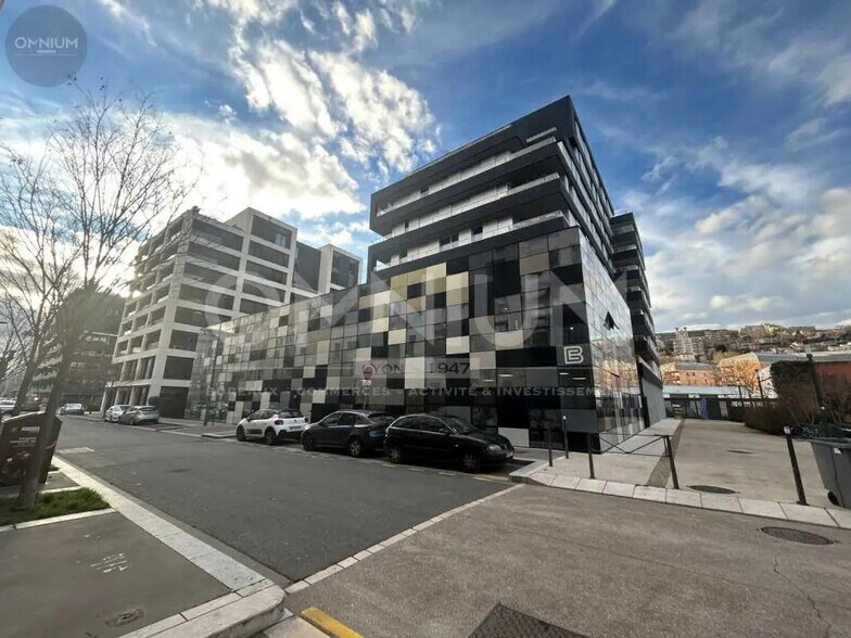 Bureau dans Lyon à vendre - Photo de l’immeuble – Image 1 sur 6