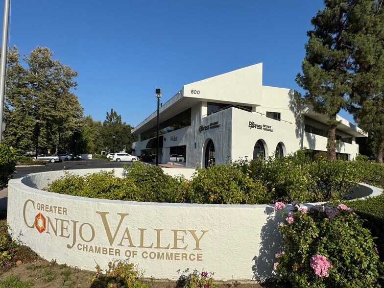 600 Hampshire Rd, Westlake Village, CA à louer - Photo de l’immeuble – Image 3 sur 9