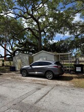 5881-5897 Whitfield Ave, Sarasota, FL à louer Photo de l’immeuble– Image 2 sur 7