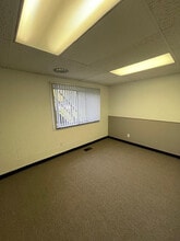 813 E Michigan Ave, Ypsilanti, MI à louer Photo intérieure– Image 1 sur 2