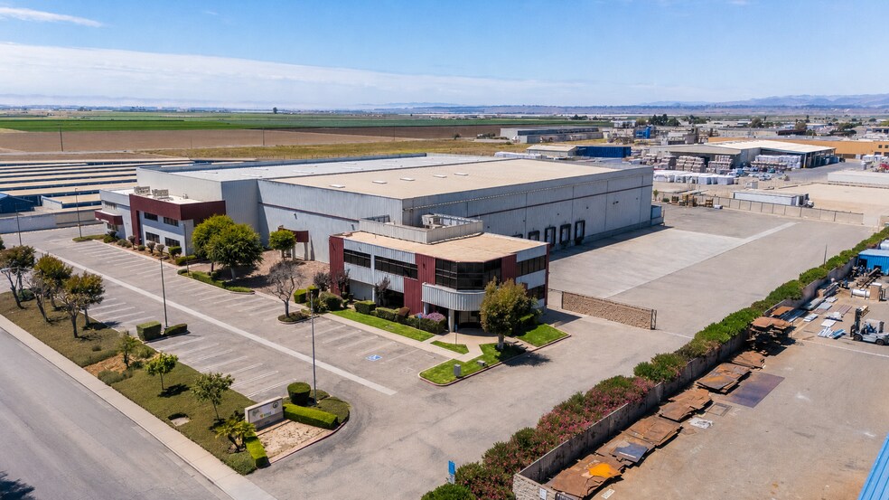 1259 Furukawa Way, Santa Maria, CA à louer - Photo de l’immeuble – Image 1 sur 16