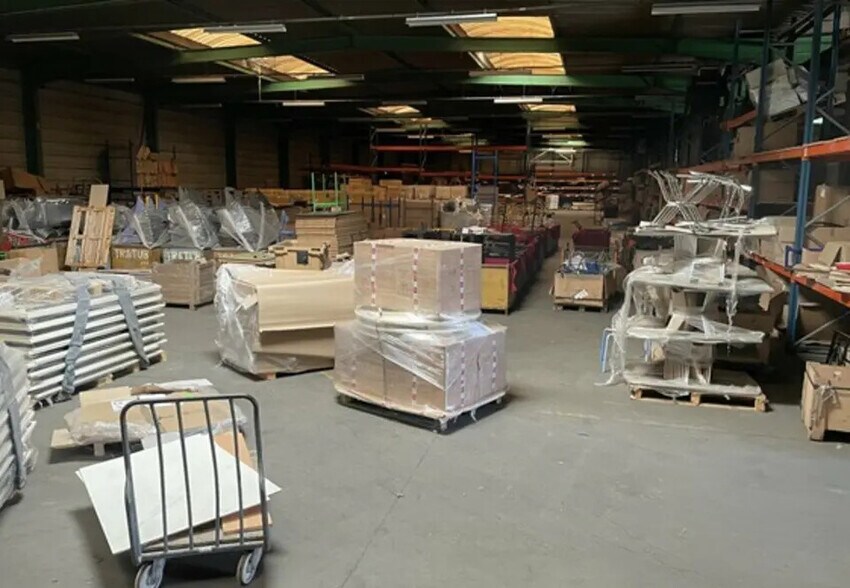 Local d’activités dans Sainte-Marie-aux-Chênes à louer - Photo intérieure – Image 3 sur 6