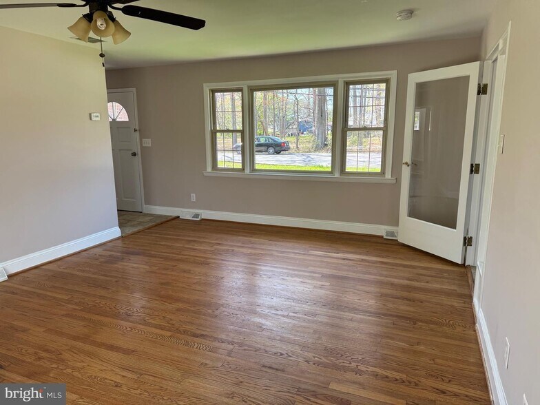15 Bowleys Quarters Rd, Middle River, MD à louer - Photo de l’immeuble – Image 3 sur 17