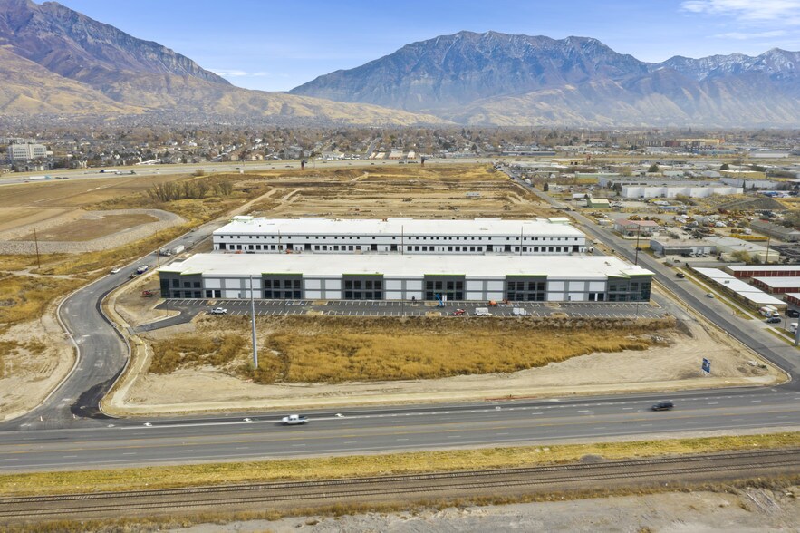 1580 W 1200 N, Orem, UT à louer - Photo de l’immeuble – Image 3 sur 7