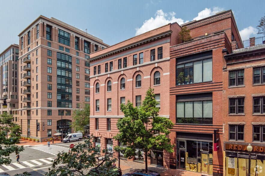 717 D St NW, Washington, DC à louer - Photo de l’immeuble – Image 2 sur 7