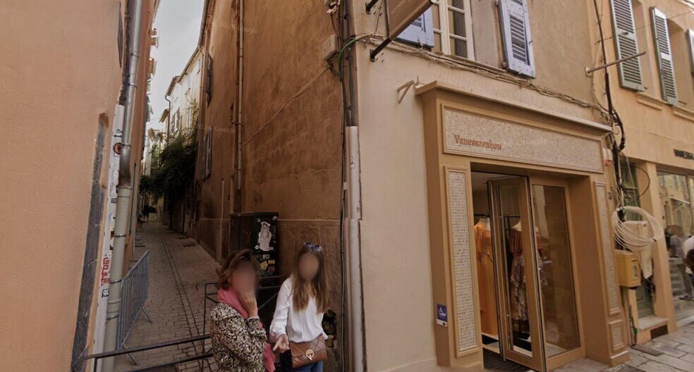 Local commercial dans Saint-Tropez à louer - Photo de l’immeuble – Image 3 sur 6