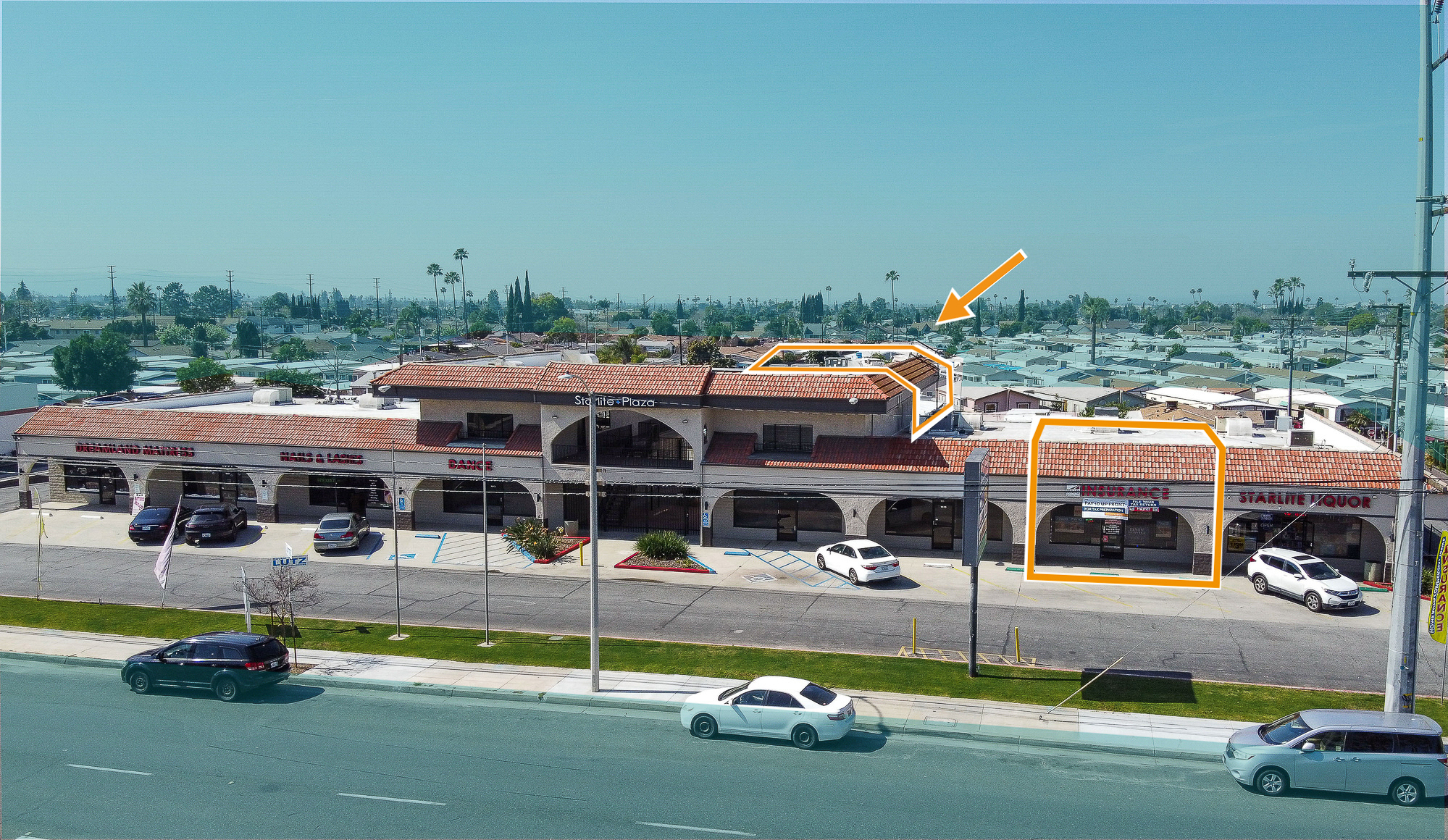 1011-1045 N Azusa Ave, Covina, CA à louer Photo de l’immeuble– Image 1 sur 11