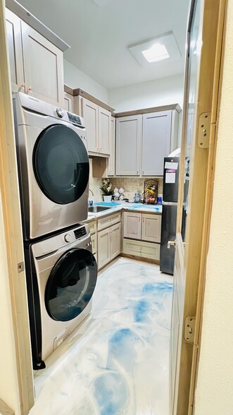 25329 Budde Rd, The Woodlands, TX à louer - Photo intérieure – Image 3 sur 22