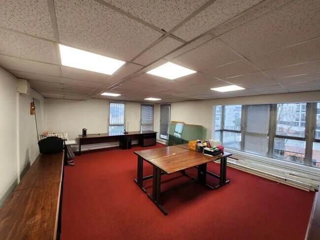 Plus de détails pour 8 Place Du Ponceau, Cergy - Bureau à vendre