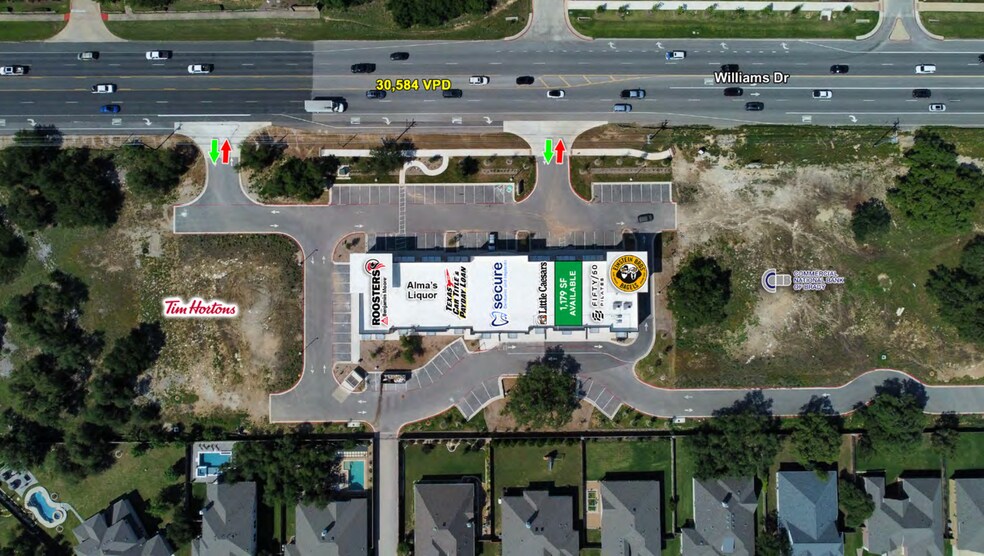 3900 Williams Dr, Georgetown, TX à louer - Photo de l’immeuble – Image 3 sur 9