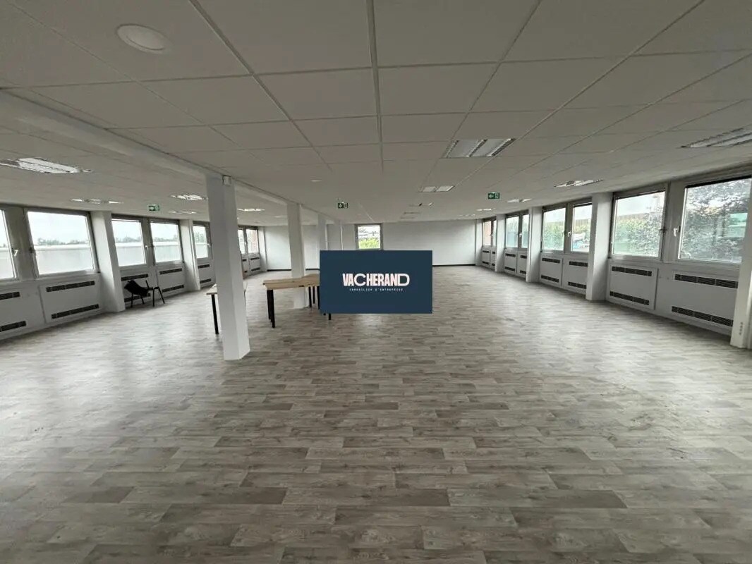 Bureau dans Neuville-en-Ferrain à vendre Photo intérieure– Image 1 sur 3