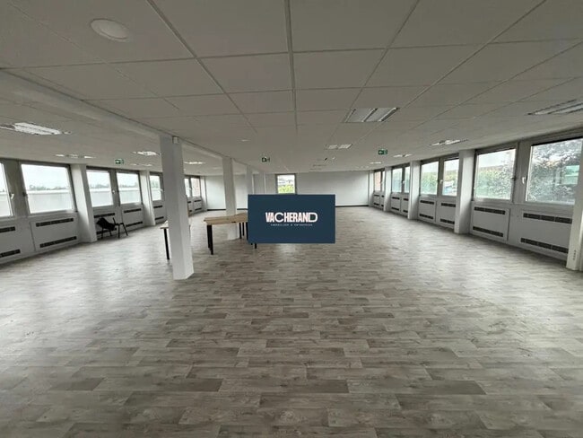 Plus de détails pour Bureau à vendre