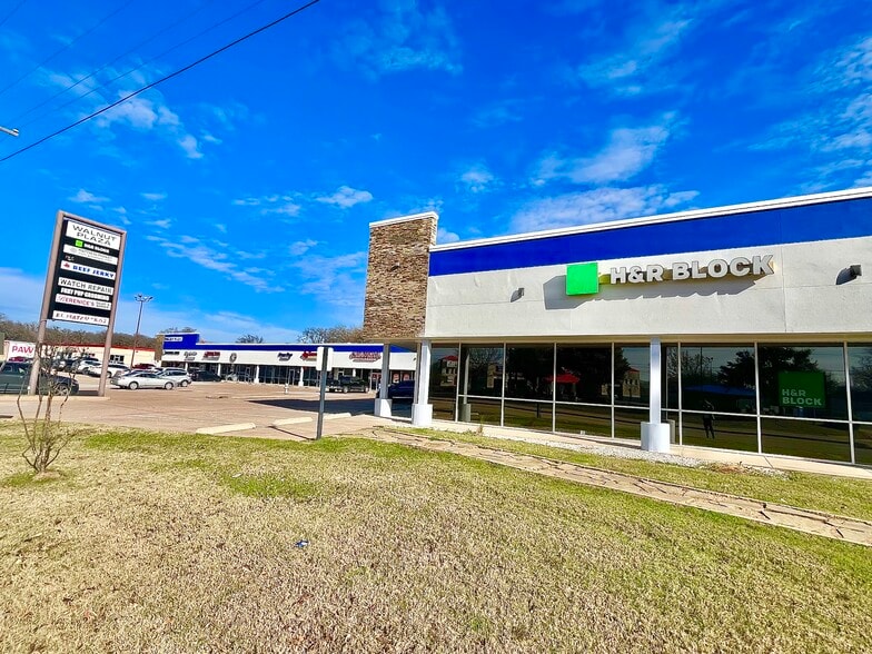 2000 N Highway 157, Mansfield, TX à louer - Photo de l’immeuble – Image 3 sur 3