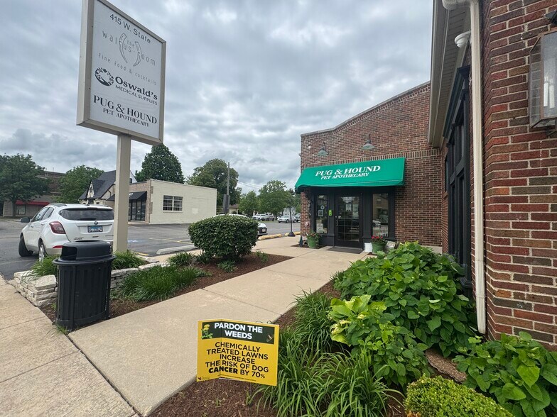 415 W State St, Geneva, IL à vendre - Photo de l’immeuble – Image 3 sur 4