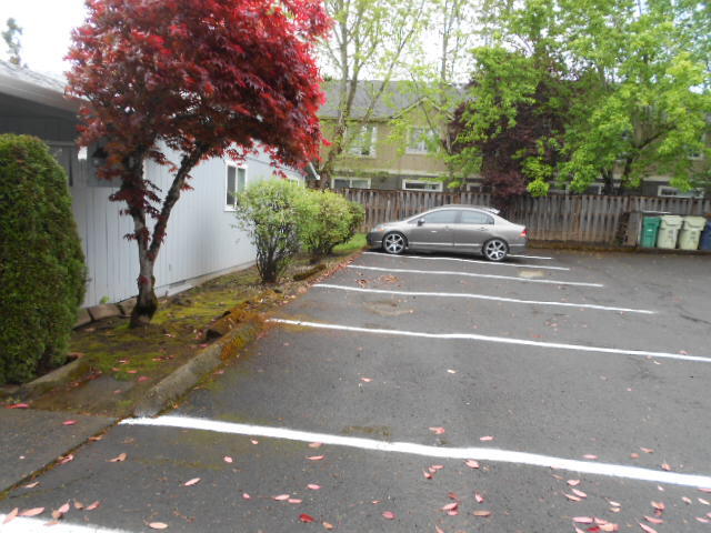 17165 SW Merlo Rd, Beaverton, OR à vendre - Photo de l’immeuble – Image 2 sur 9