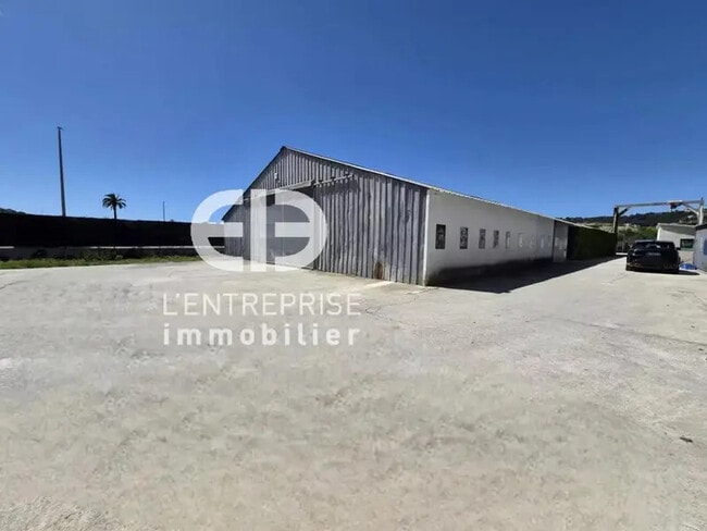 Plus de détails pour Industriel/Logistique à louer