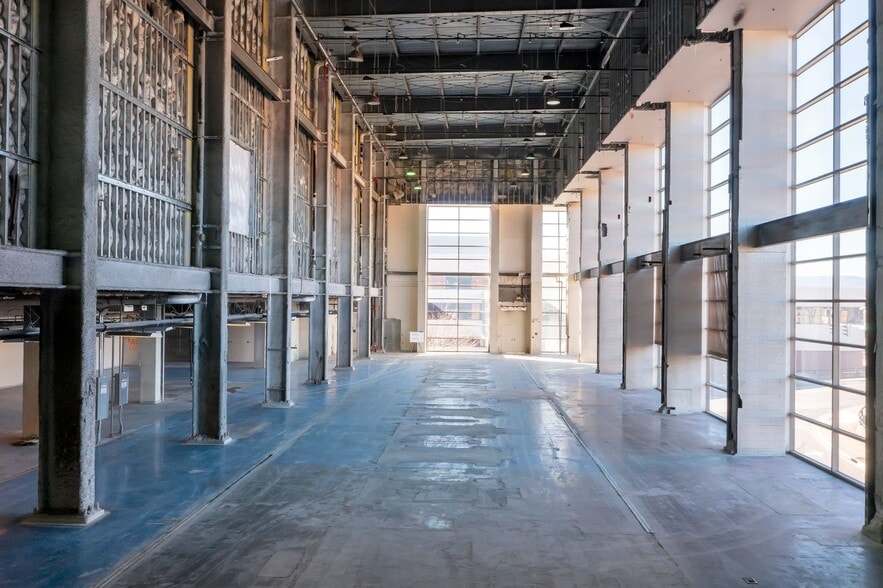 120 Salem Ave SW, Roanoke, VA à louer - Photo de l’immeuble – Image 2 sur 4