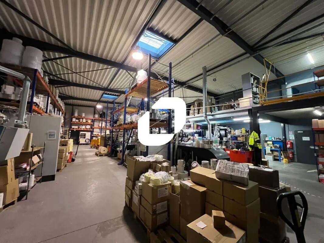 Local d’activités dans Pont-à-Marcq à louer Photo intérieure– Image 1 sur 11