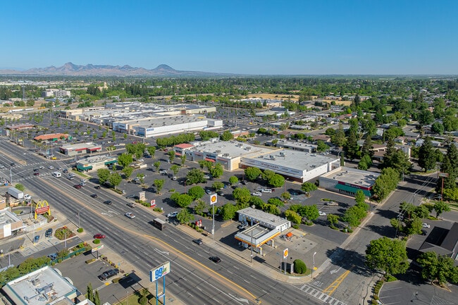 Plus de détails pour 865 Colusa Ave, Yuba City, CA - Local commercial à vendre