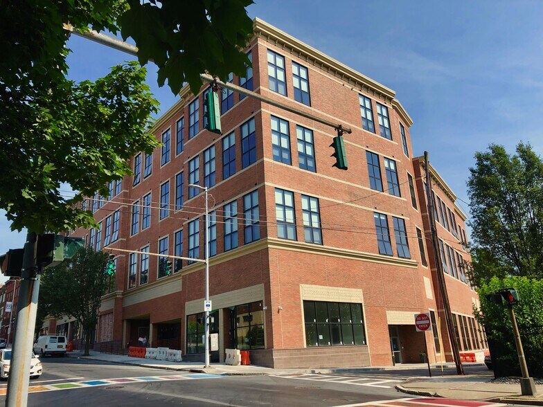 178 Main St, Poughkeepsie, NY à louer - Photo de l’immeuble – Image 3 sur 4